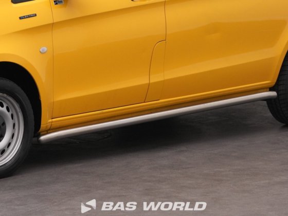 梅赛德斯 E-Vito 关闭箱货车