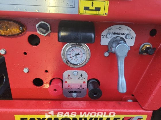 费蒙维尔低装载半拖车