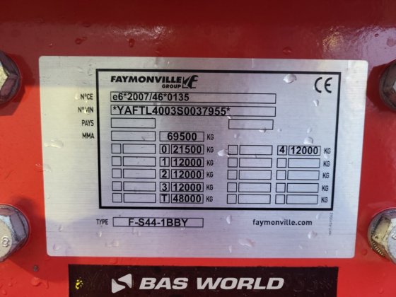 费蒙维尔低装载半拖车