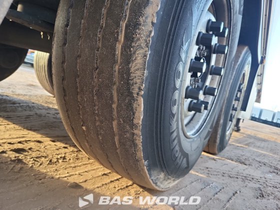 シュミッツ冷凍セミトレーラー