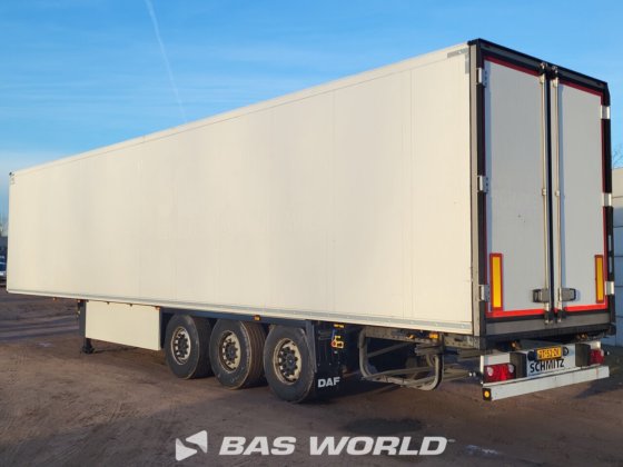 シュミッツ冷凍セミトレーラー