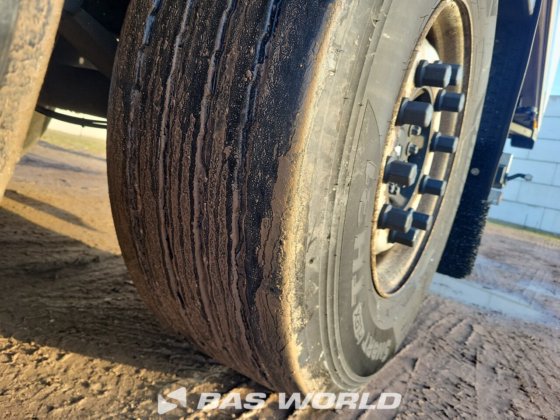 シュミッツ冷凍セミトレーラー