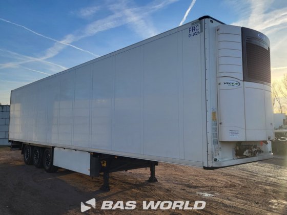 シュミッツ冷凍セミトレーラー