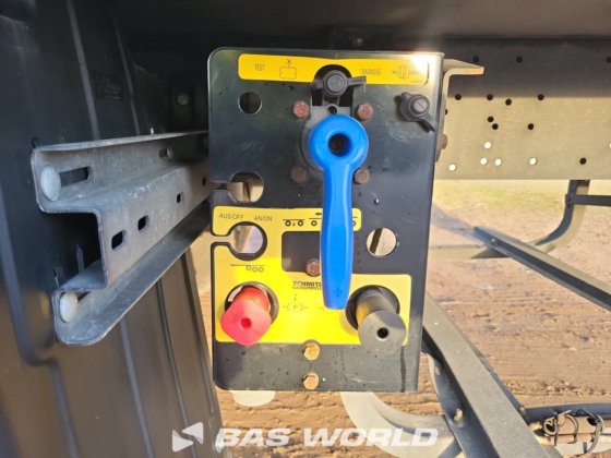 シュミッツ冷凍セミトレーラー