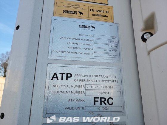 シュミッツ冷凍セミトレーラー