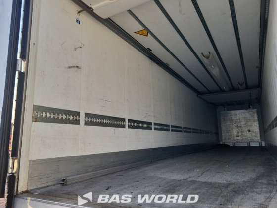 シュミッツ冷凍セミトレーラー