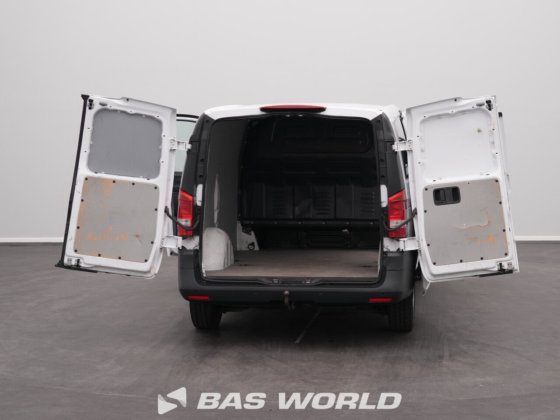 メルセデス・ヴィト111クローズド・ボックス・バン