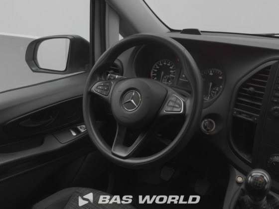 メルセデス・ヴィト111クローズド・ボックス・バン