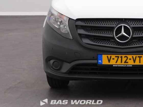 メルセデス・ヴィト111クローズド・ボックス・バン