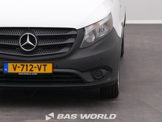 メルセデス・ヴィト111クローズド・ボックス・バン