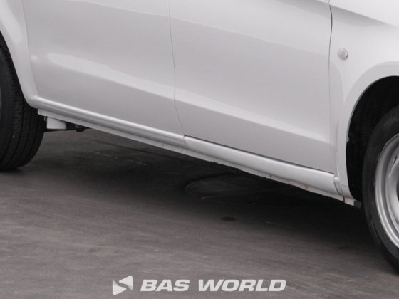 メルセデス・ヴィト111クローズド・ボックス・バン