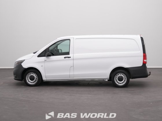 メルセデス・ヴィト111クローズド・ボックス・バン