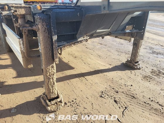 コンテナ・シャーシをレンダリング