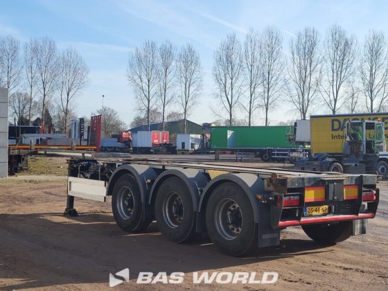 コンテナ・シャーシをレンダリング