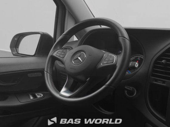 奔驰封闭箱式货车