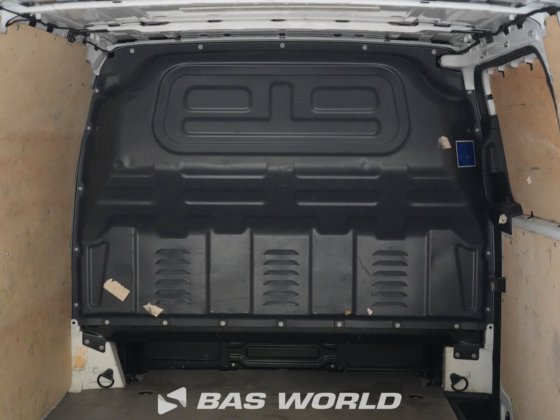 メルセデス・ヴィト111クローズド・ボックス・バン