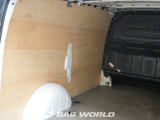 メルセデス・ヴィト111クローズド・ボックス・バン