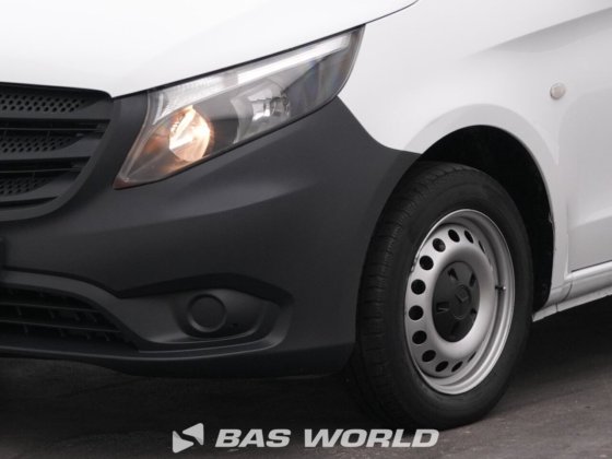 メルセデス・ヴィト111クローズド・ボックス・バン