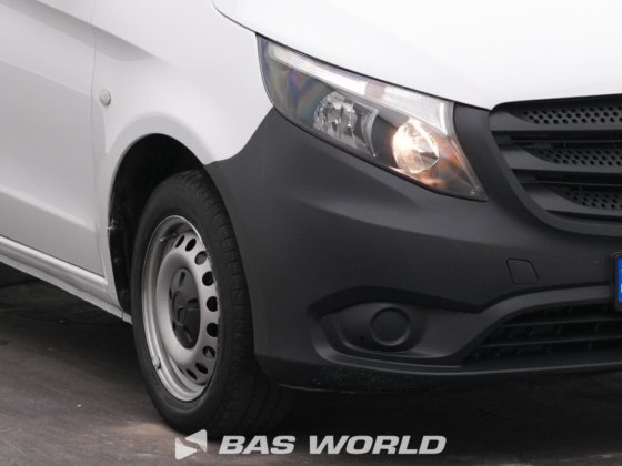 メルセデス・ヴィト111クローズド・ボックス・バン