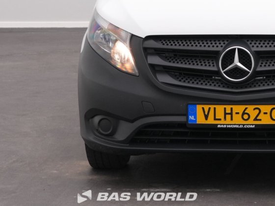 メルセデス・ヴィト111クローズド・ボックス・バン