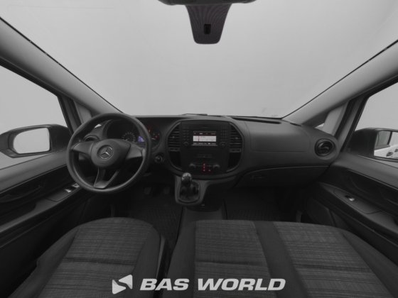 メルセデス・ヴィト111クローズド・ボックス・バン