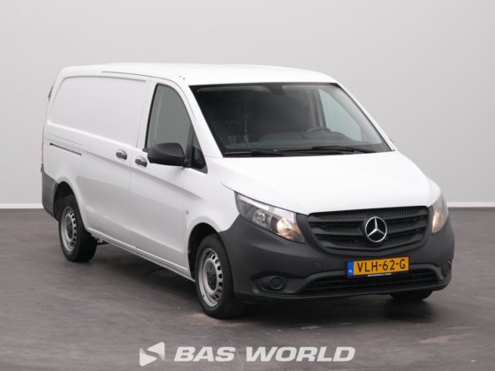 メルセデス・ヴィト111クローズド・ボックス・バン