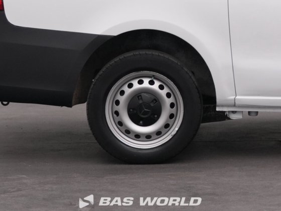 メルセデス・ヴィト111クローズド・ボックス・バン