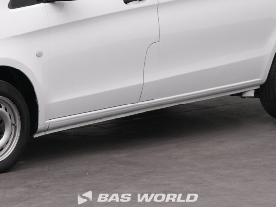 メルセデス・ヴィト111クローズド・ボックス・バン