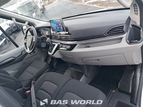 欧宝封闭式厢式货车