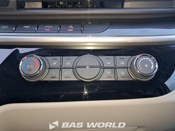 MAN 封闭箱式货车