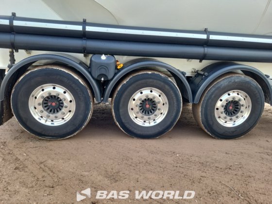 阿多尔储罐半挂车