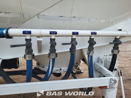 阿多尔储罐半挂车