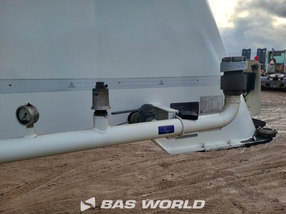 阿多尔储罐半挂车