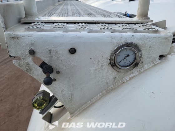 阿多尔储罐半挂车