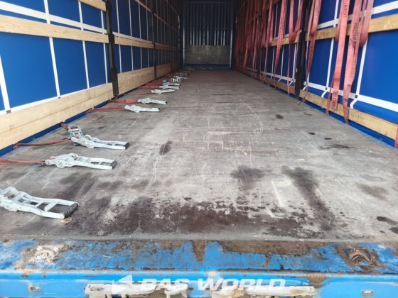 クローネカーテンサイドセミトレーラー