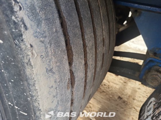 Krone 帘式半挂车