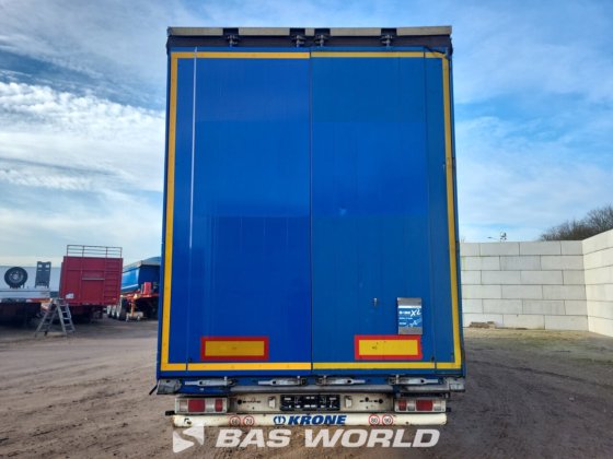 Krone 帘式半挂车