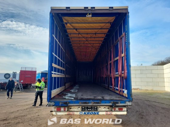 Krone 帘式半挂车