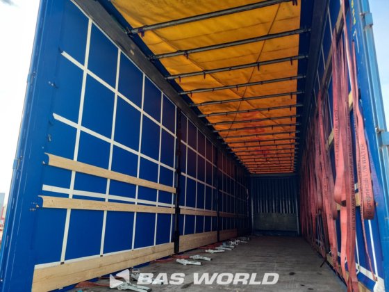 Krone 帘式半挂车