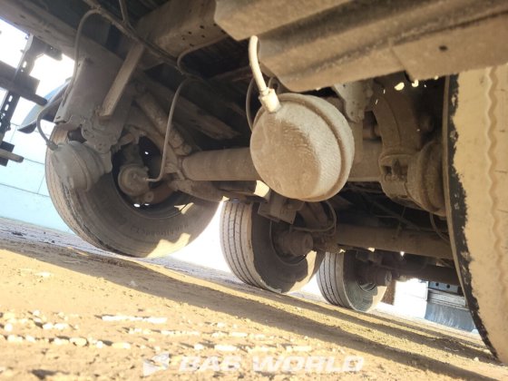 クナペン・ウォーキング・フロア