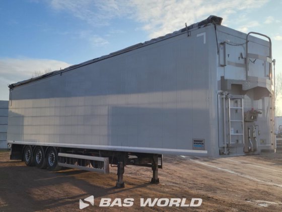 クナペン・ウォーキング・フロア