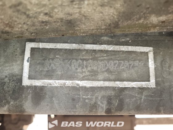 クナペン・ウォーキング・フロア