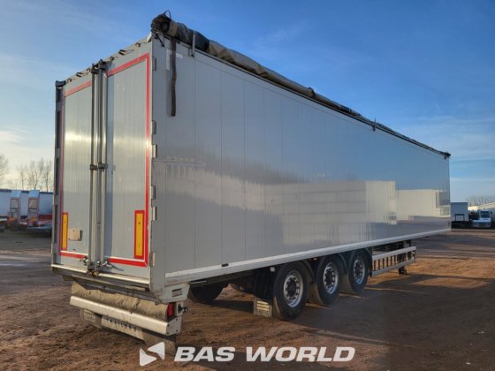 クナペン・ウォーキング・フロア