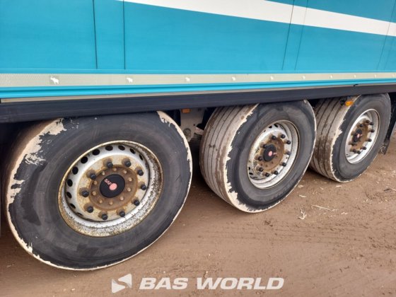 シュミッツ冷凍セミトレーラー