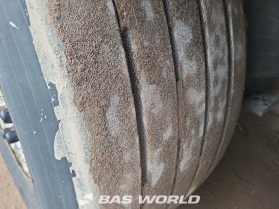 シュミッツ冷凍セミトレーラー