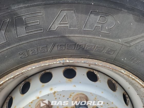 シュミッツ冷凍セミトレーラー