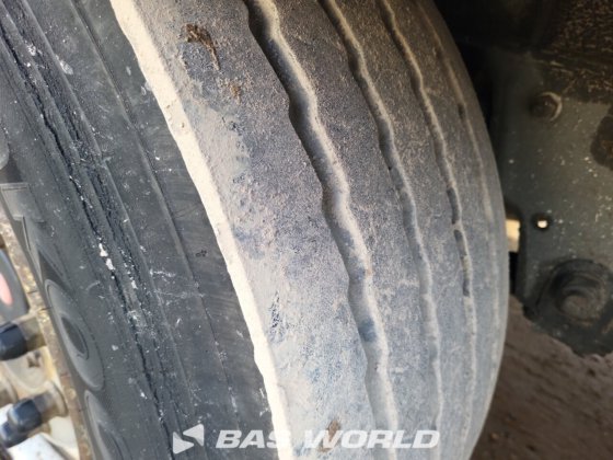 シュミッツ冷凍セミトレーラー