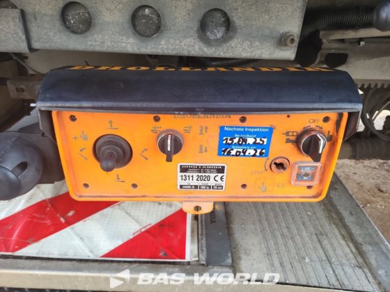 シュミッツ冷凍セミトレーラー