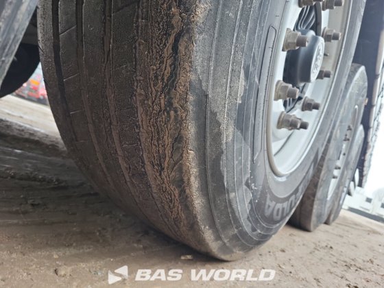 ケーゲル・カーテンサイド・セミトレーラー