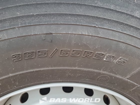 ケーゲル・カーテンサイド・セミトレーラー